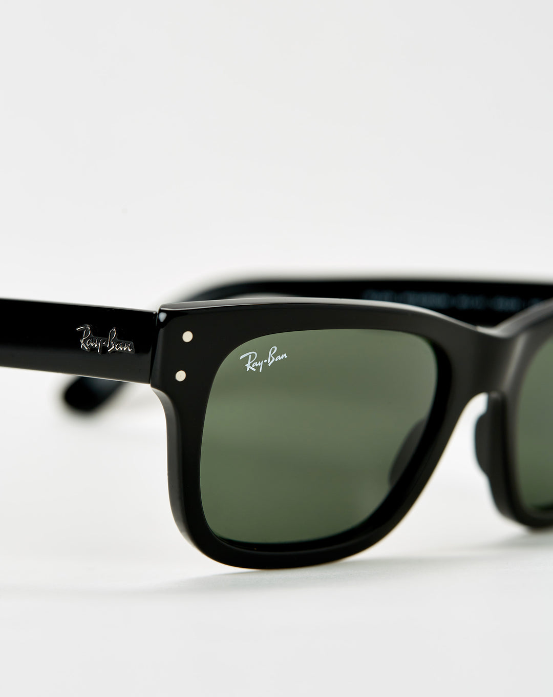 Rayban Mr Burbank  - XHIBITION