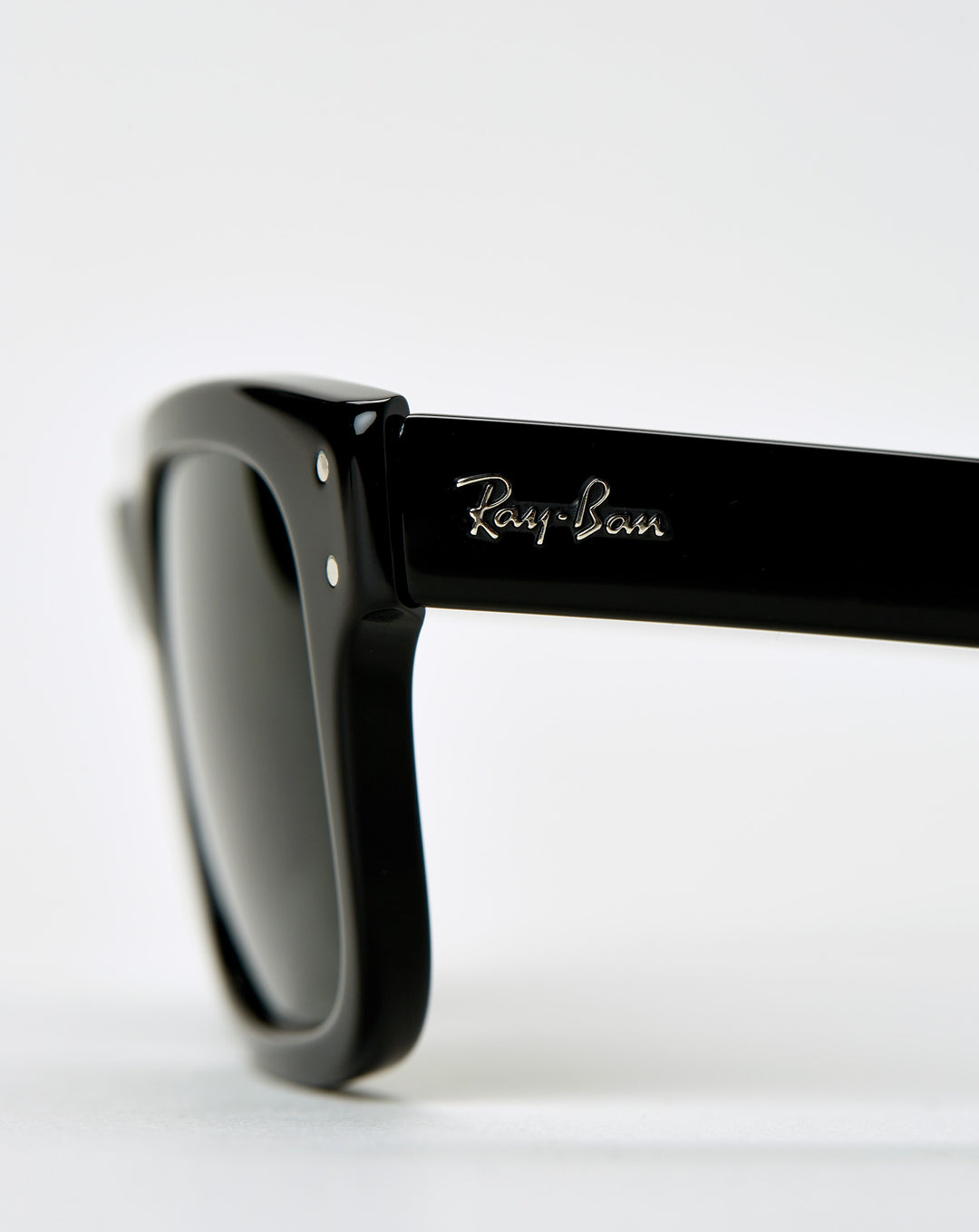 Rayban Mr Burbank  - XHIBITION