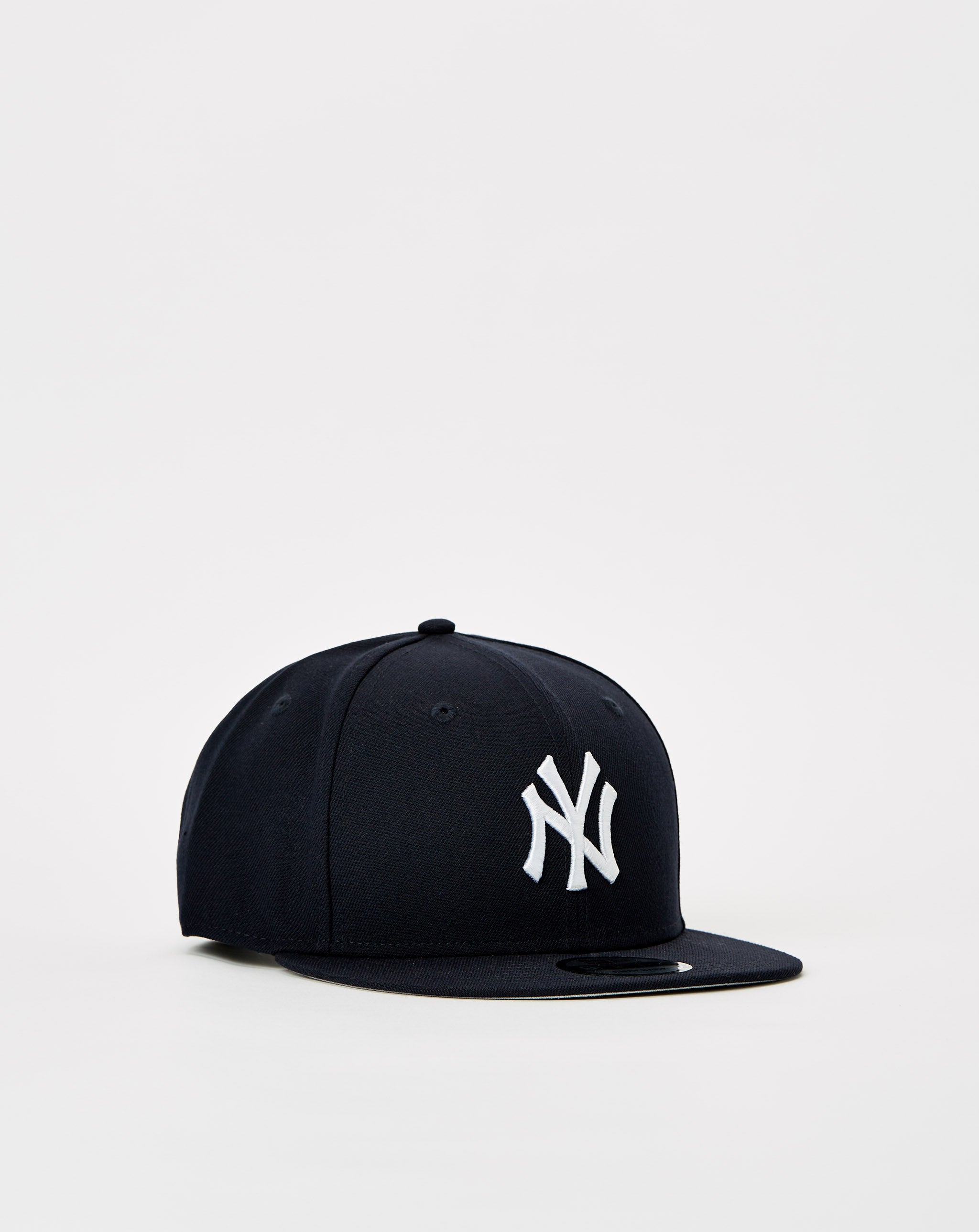 New York Yankees Clubhouse 950 Black/White