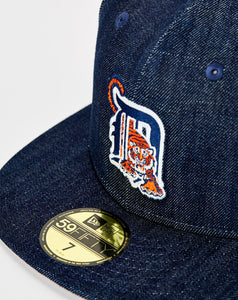 The coolest Detroit Tigers shoes, slippers, masks, jerseys, hats