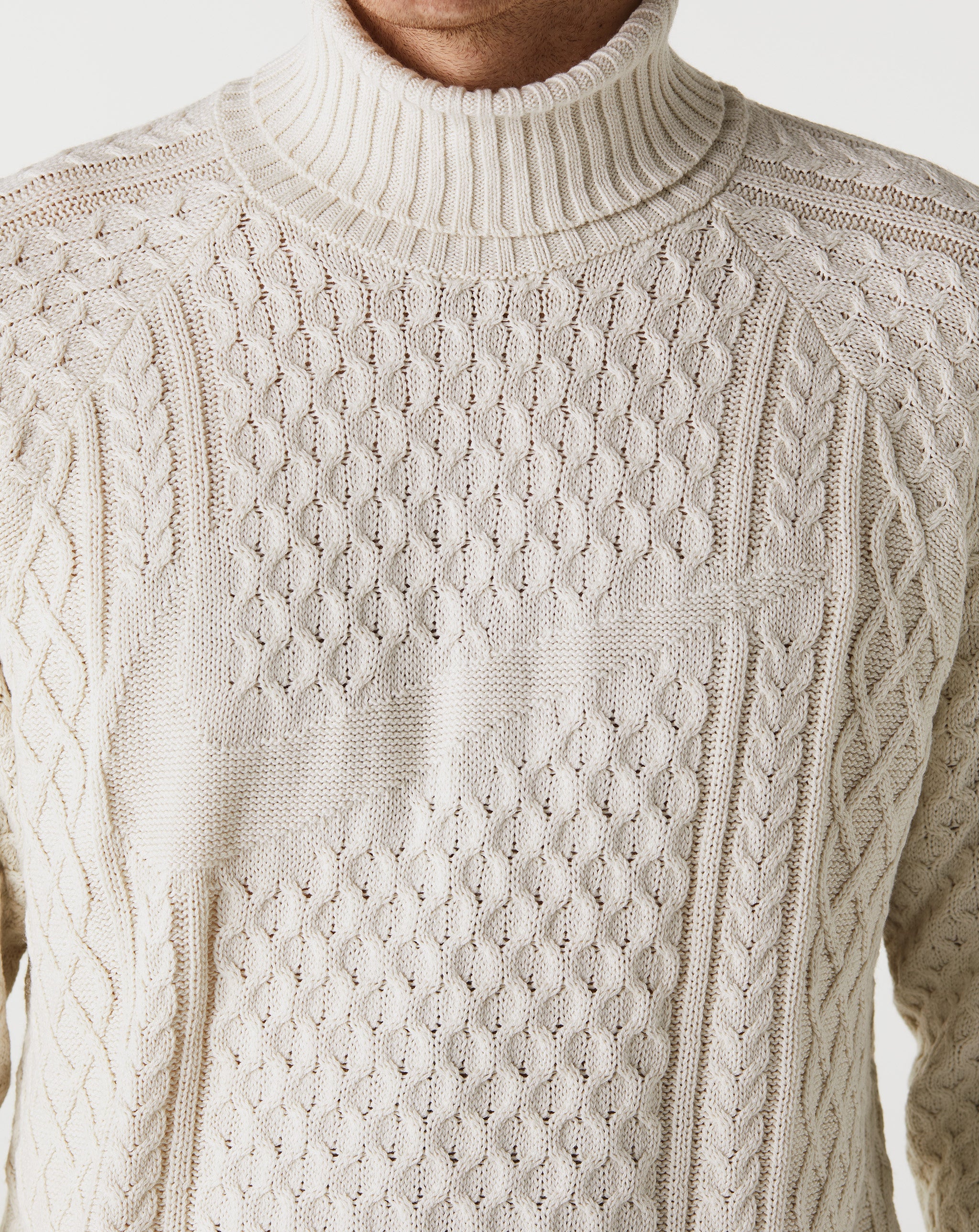 Cable Knit Turtleneck – Xhibition