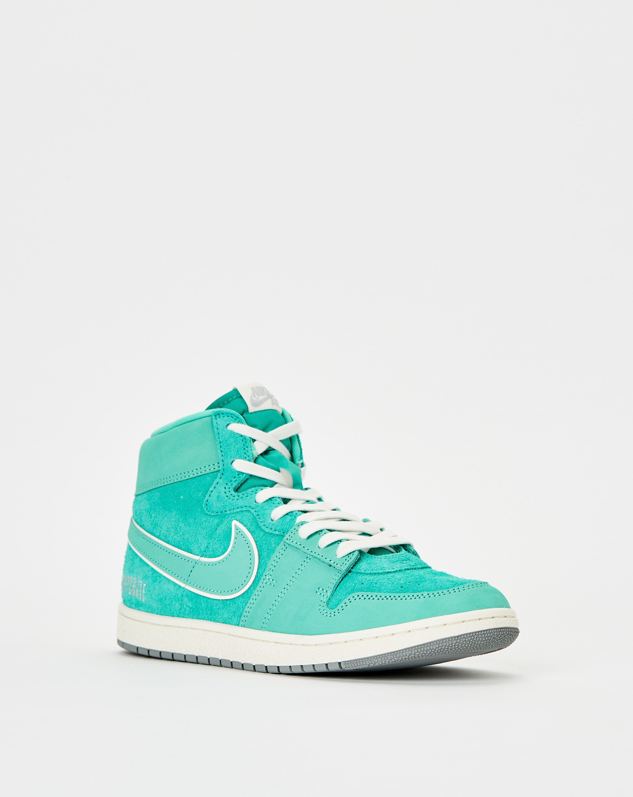 Corporate x Jordan Air Ship 'Light Menta' – Xhibition