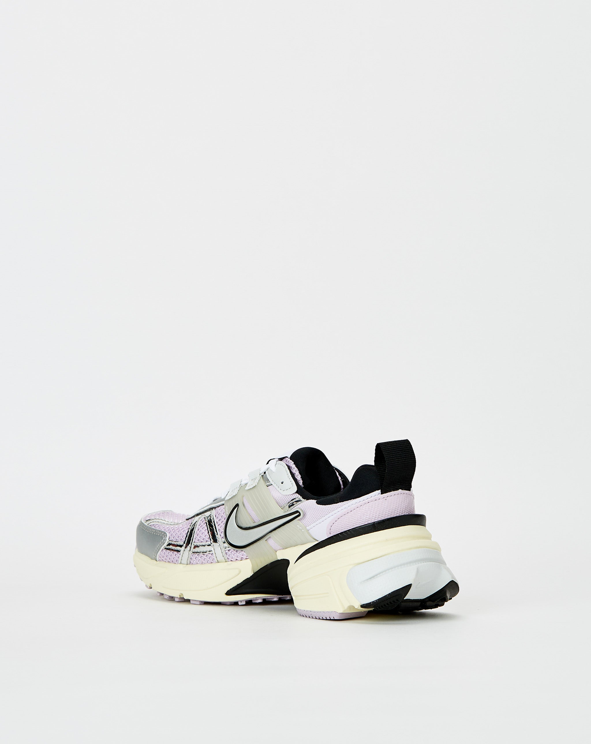 Nike - Women's V2K Run - Doll | Metallic Silver | Black | Barely Grape -  HF1876-500 – Xhibition